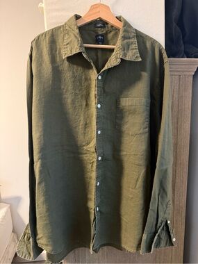 J. Crew Olive Green Casual Button-Down Shirt